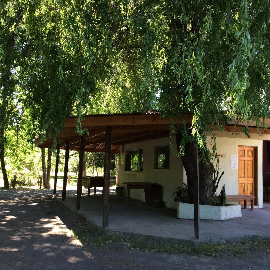 El Manzano  Camping & Hospedaje Rio Laja מראה חיצוני תמונה